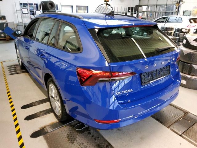 Skoda Octavia Ambition Combi iV