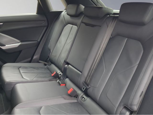 Audi Q3 35 TDI S-Tronic