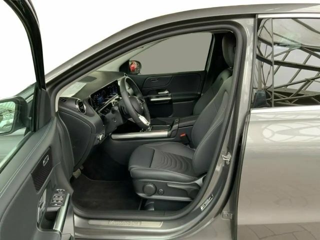 Mercedes-Benz B 180 SpurW W-Paket PDC SHZ SpurH LED el.Heck