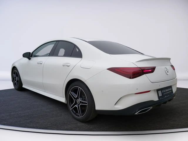 Mercedes-Benz CLA 200 AMG Line CLA 200 d Coupé