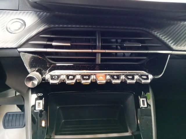 Peugeot E-2008 Active Pack