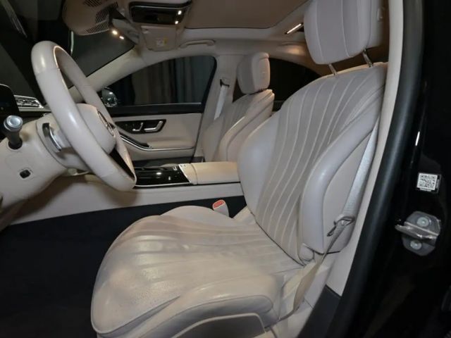 Mercedes-Benz S 350 4MATIC S 350 d Sedan