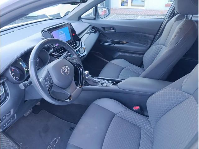 Toyota C-HR Hybride Team D