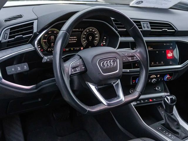 Audi Q3 45 TFSI S-Tronic