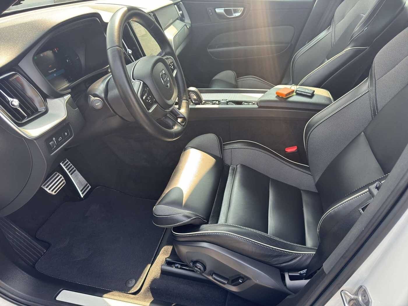 Volvo XC60 AWD R-Design Recharge T6