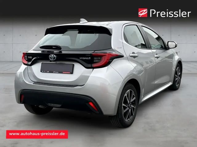 Toyota Yaris Hatchback Hybride Team D