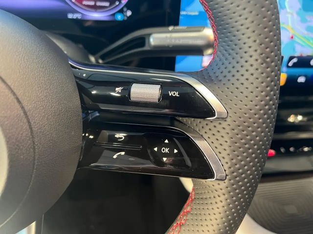 Mercedes-Benz CLA 200 4MATIC AMG Line Coupé