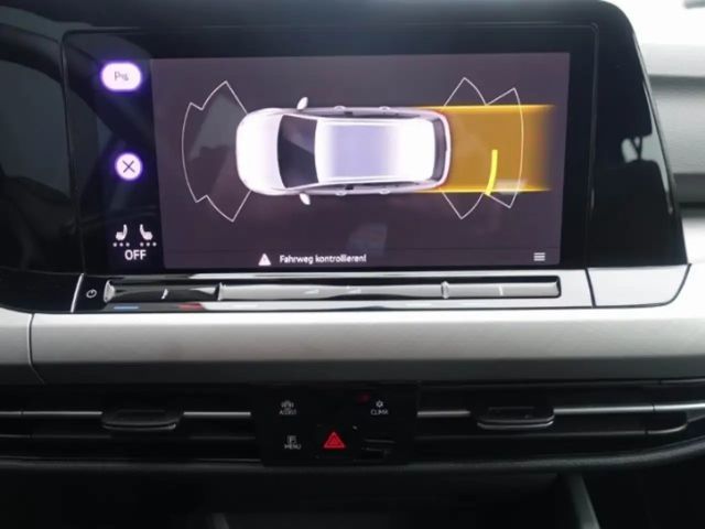 Volkswagen Golf 1.5 eTSI DSG Life Variant