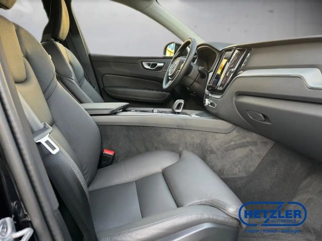 Volvo XC60 AWD Dark Plus