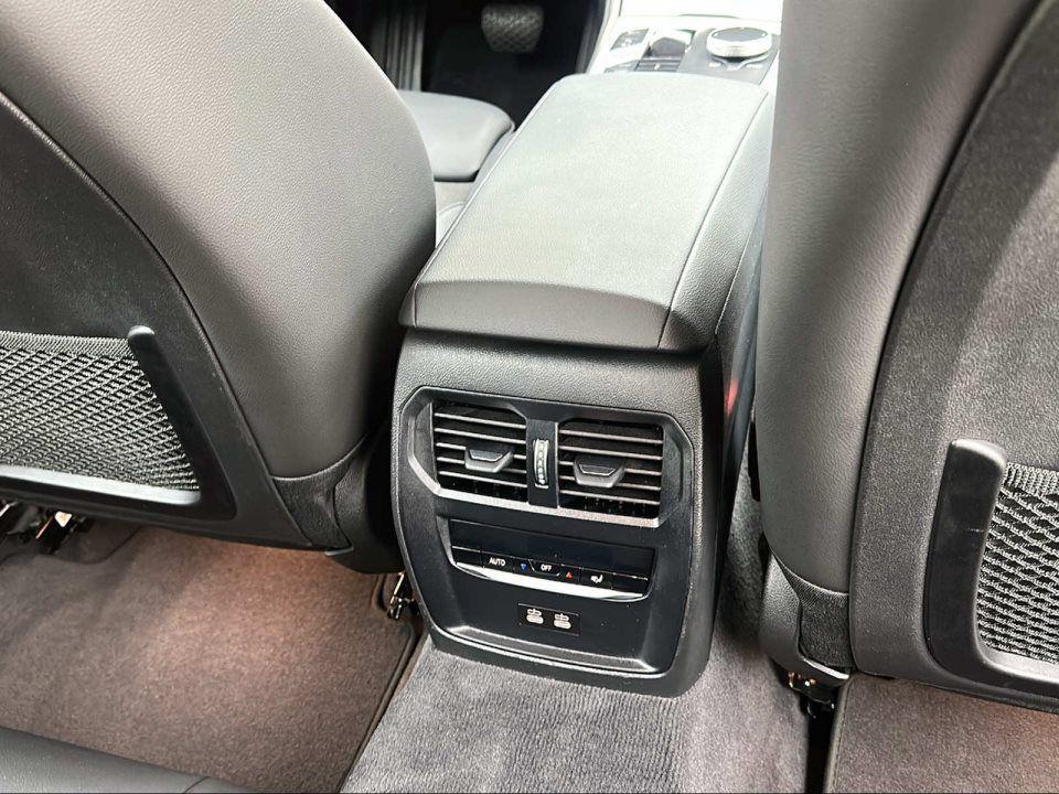 BMW 330 330e Touring