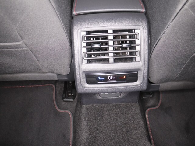 Volkswagen Golf 2.0 TSI DSG Sport