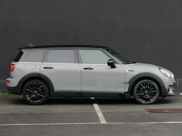 MINI Cooper Clubman .