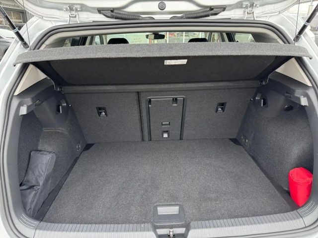 Volkswagen Golf 1.5 TSI Golf VIII Move