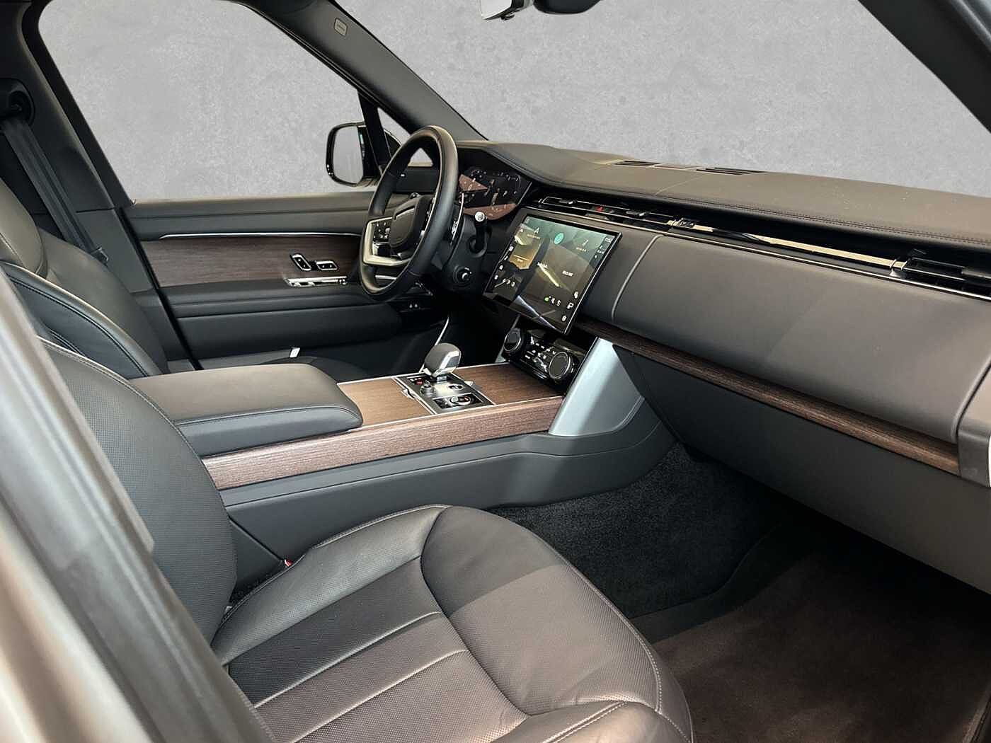 Land Rover Range Rover D300 HSE