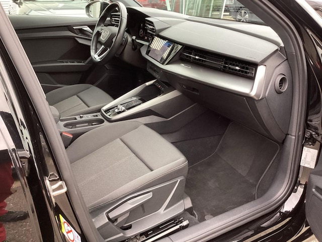 Audi A3 30 TFSI S-Tronic Sportback