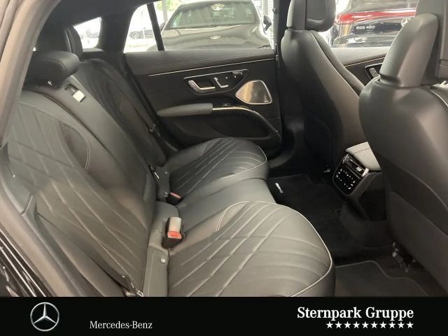 Mercedes-Benz EQS 4MATIC+ 53 AMG Line Sedan
