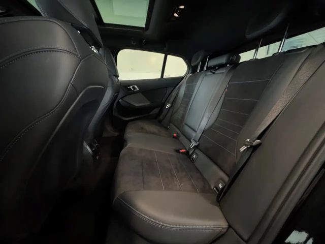 BMW 135 Sedan xDrive