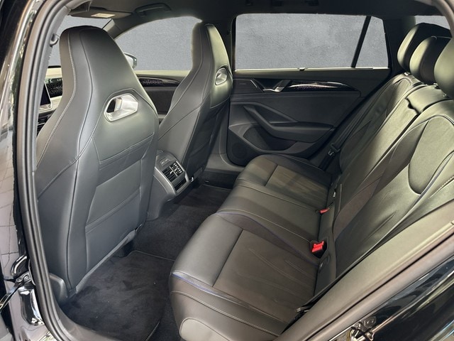 Volkswagen Passat 2.0 TDI DSG R-Line