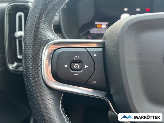 Volvo XC40 AWD R-Design Recharge