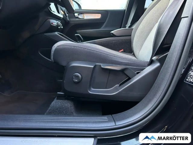 Volvo XC40 Core Recharge T5