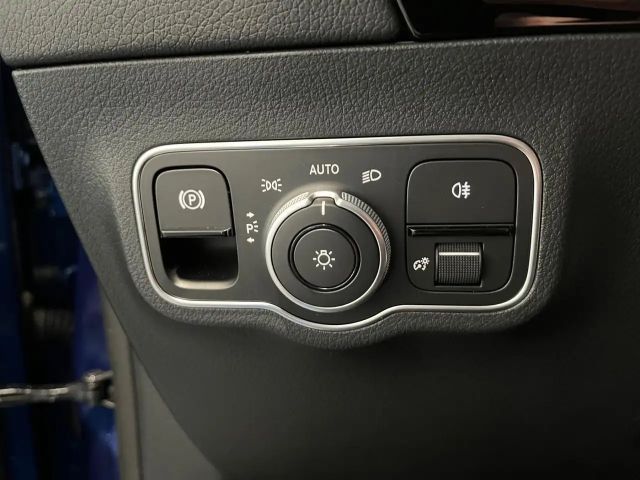 Mercedes-Benz EQA 350 4MATIC Electric Art