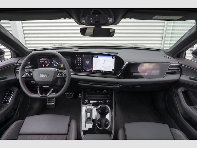 Audi A6 Avant Quattro S-Tronic