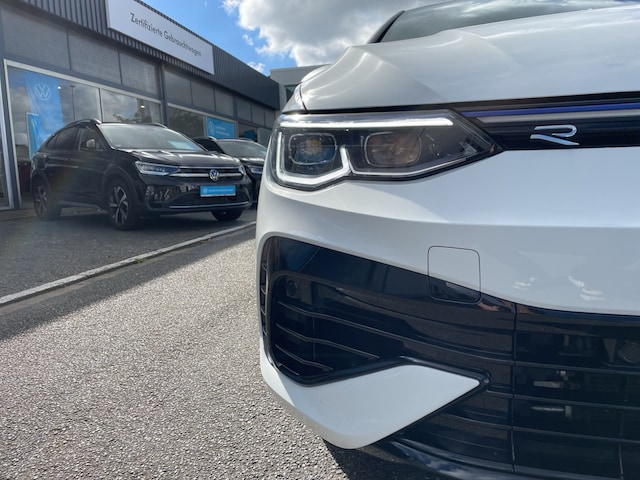 Volkswagen Golf 2.0 TSI Golf VIII