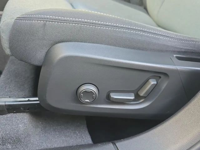 Volvo XC40 Bright Plus Recharge T5