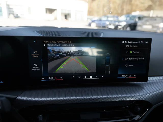 BMW 330 330i M-Sport Touring xDrive