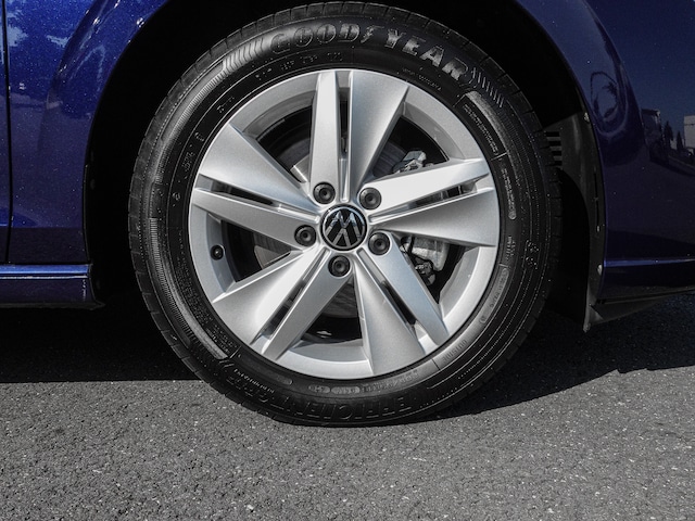 Volkswagen Golf 1.0 TSI Golf VIII