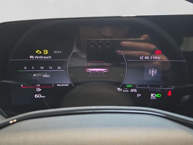 Audi A6 Avant Quattro S-Tronic