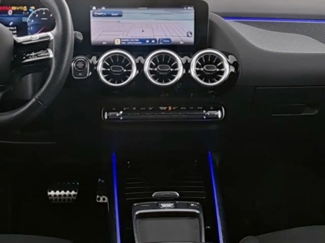 Mercedes-Benz GLA 220 4MATIC AMG Line