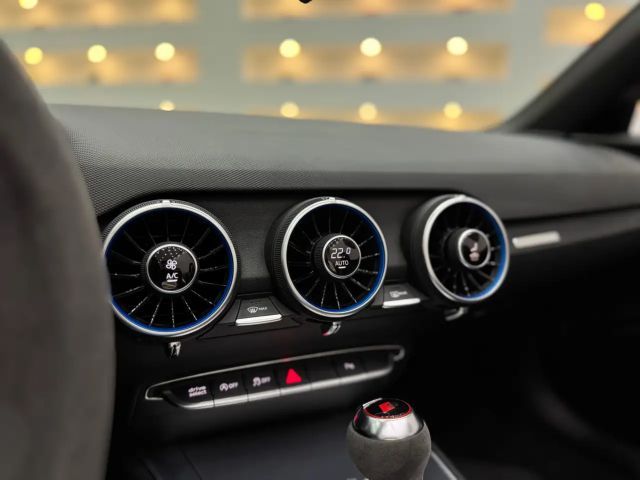 Audi TT 40 TFSI Cabriolet S-Line