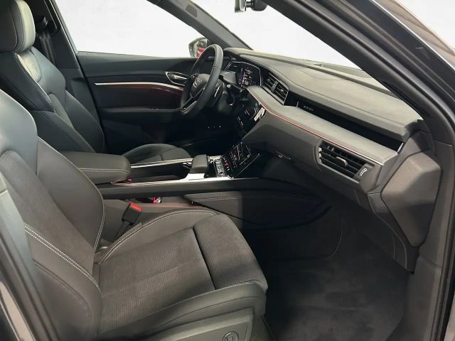Audi Q8 e-tron 50 Quattro S-Line