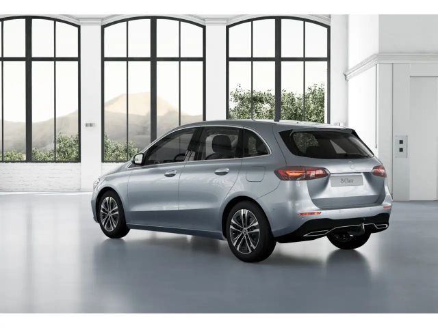 Mercedes-Benz B 180 Sedan