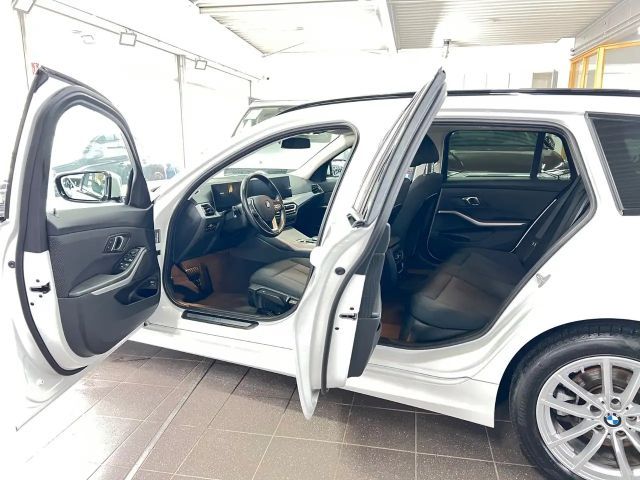 BMW 320 320d Touring xDrive