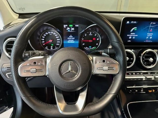 Mercedes-Benz GLC 300 4MATIC AMG Line