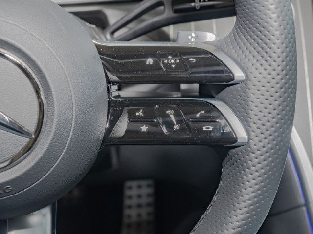 Mercedes-Benz C 220 AMG Line C 220 d Sedan