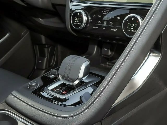 Jaguar E-Pace AWD D200 R-Dynamic