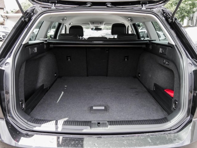 Volkswagen Passat 2.0 TDI Business DSG Variant