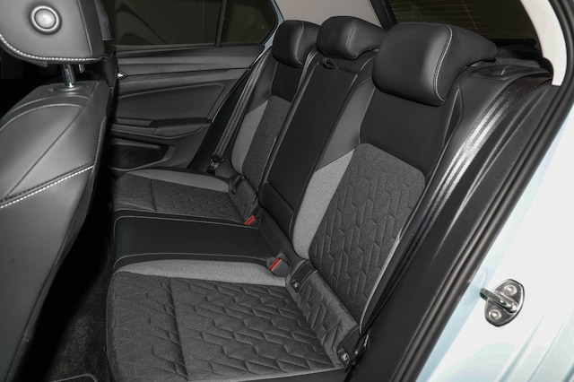 Volkswagen Golf 1.5 TSI