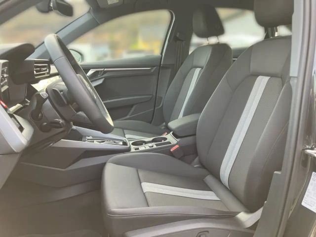 Audi A3 35 TFSI S-Tronic Sedan