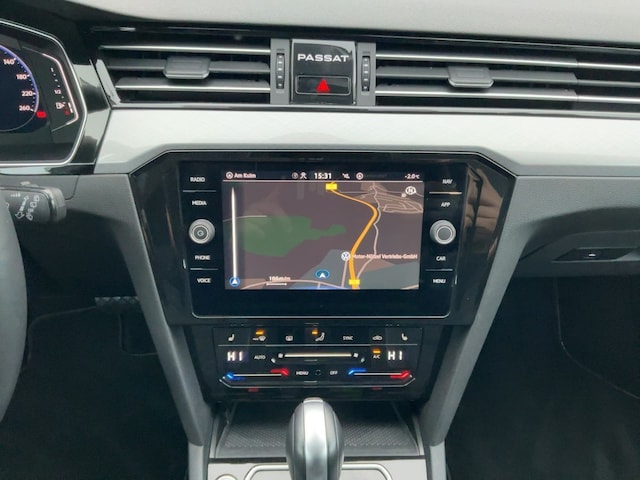 Volkswagen Passat 2.0 TDI Business DSG Variant