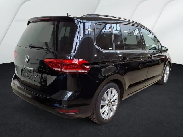 Volkswagen Touran 1.5 TSI DSG