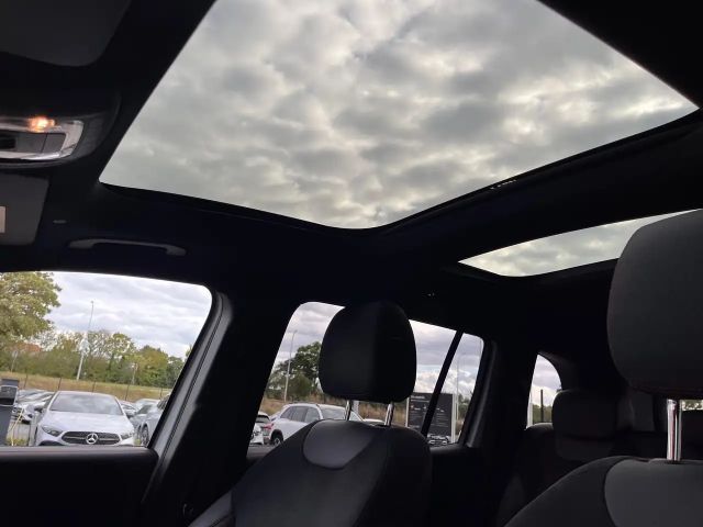 Mercedes-Benz EQB 350 4MATIC AMG Line