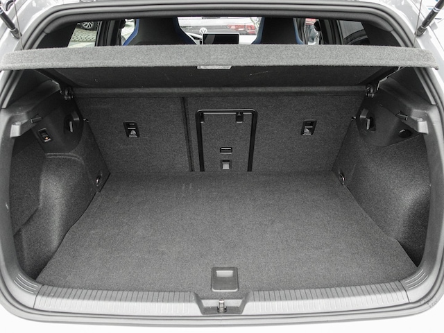 Volkswagen Golf 1.5 eTSI DSG eHybrid