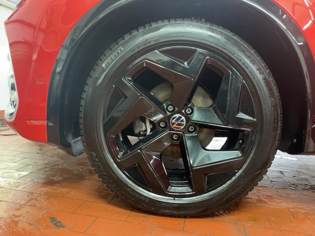 Volkswagen Tiguan BLACK+MATRIX+APP+DAB+AHK+VIRT+ACC