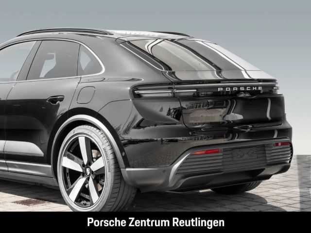 Porsche Macan 4