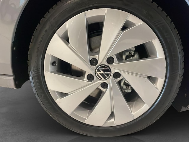 Volkswagen Golf DSG Golf VIII IQ.Drive