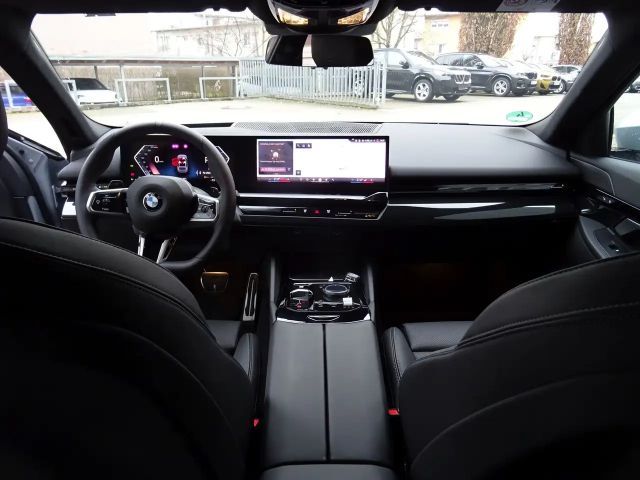 BMW 520 520d M-Sport Touring